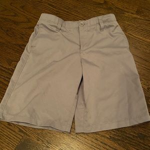 Under Armour boys gray shorts, size 12.